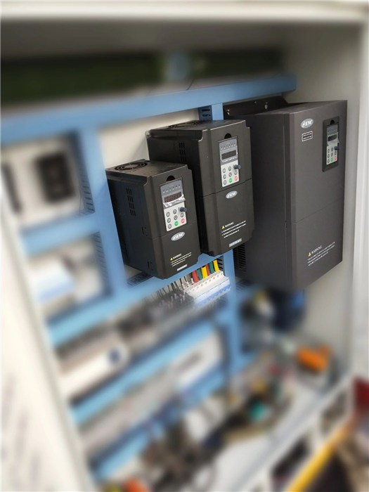 變頻器在系統(tǒng)中的應(yīng)用-易能變頻器-北京一級(jí)代理商埃克倫斯電氣